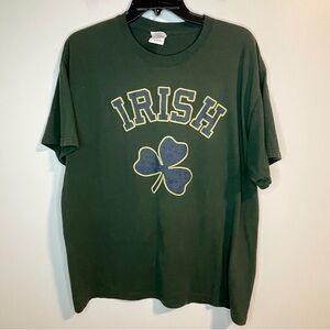 Notre Dame Irish NCAA SS Green Gildan Tshirt L